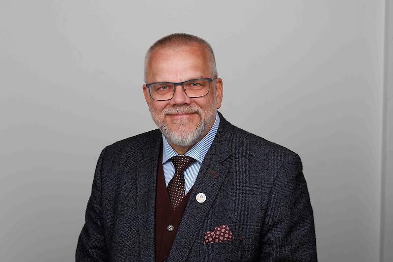 Tartu Ülikooli eesti kirjanduse professor